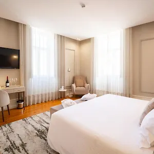 hotel-avenida.hotelscoimbra.com/